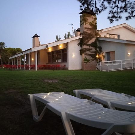 Albergue Zaragoza Camping Bagian luar foto