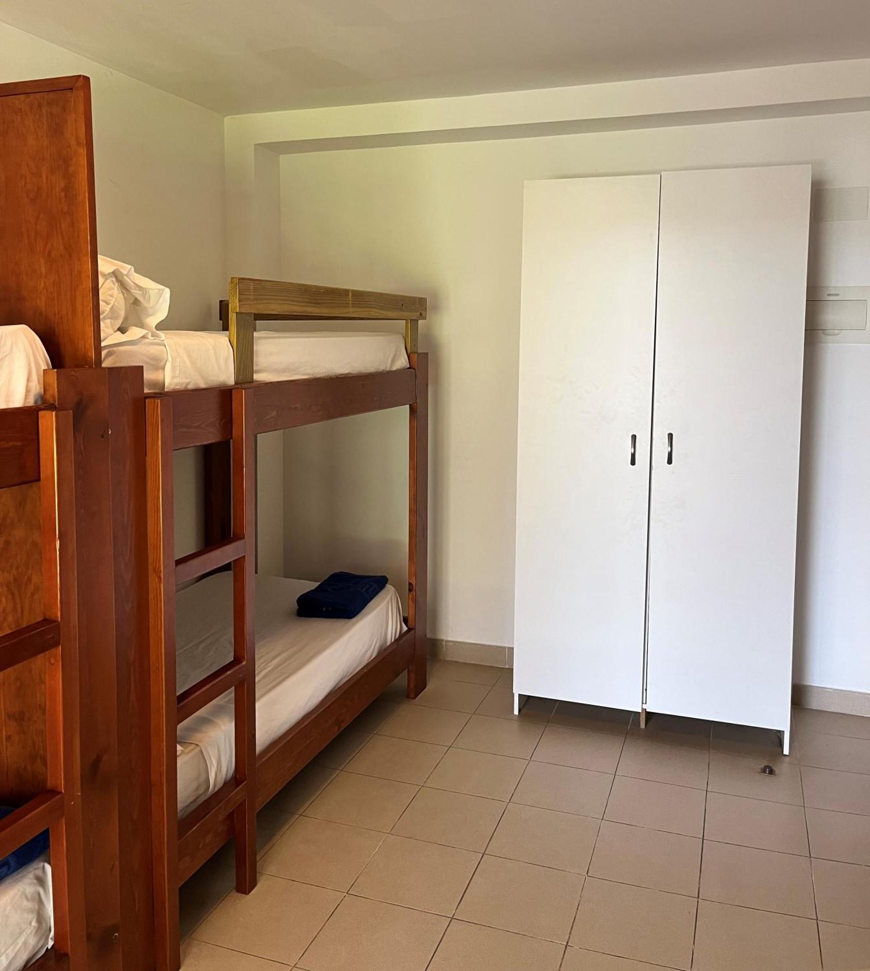 Albergue Zaragoza Camping Bagian luar foto