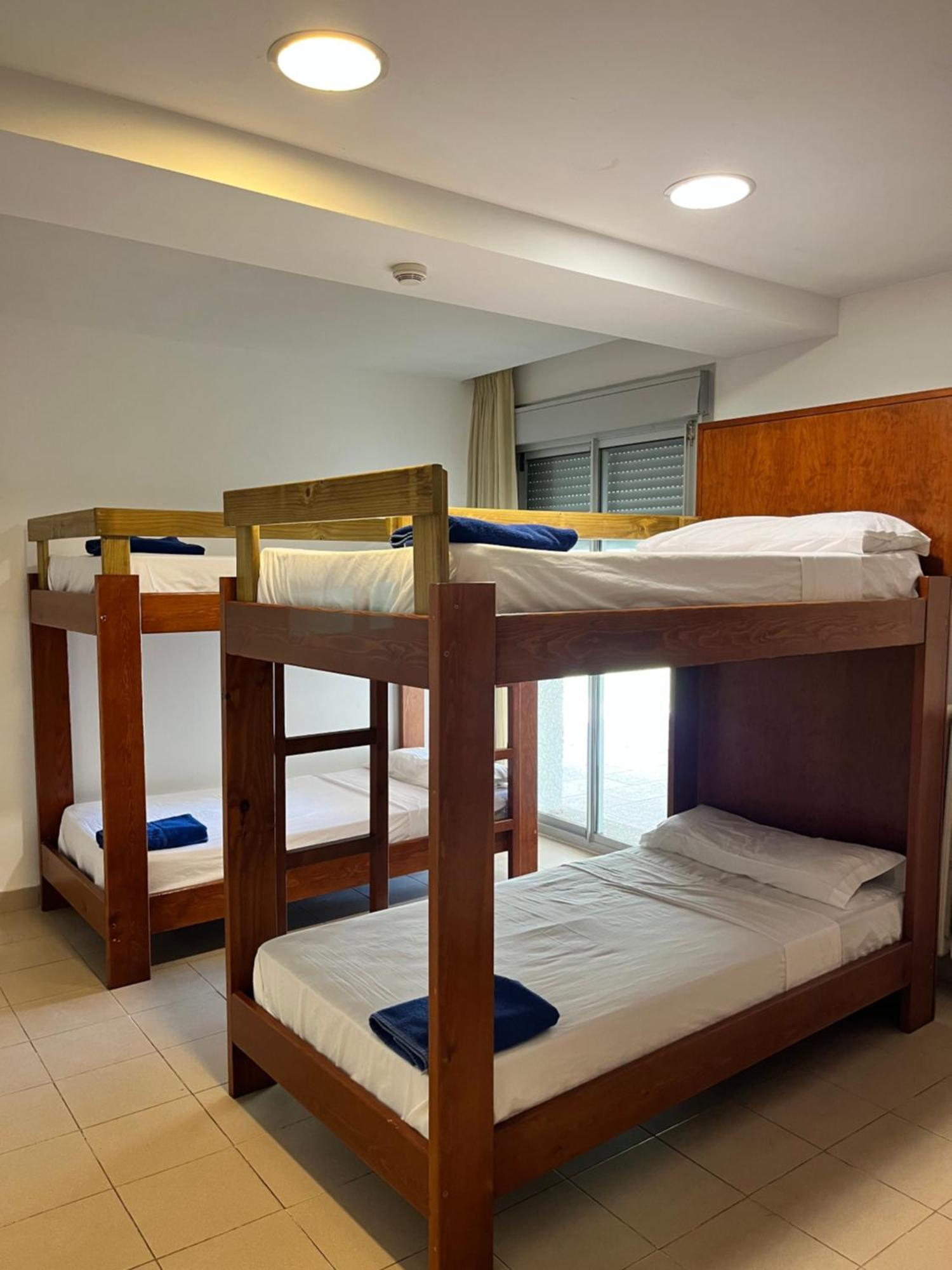 Albergue Zaragoza Camping Bagian luar foto